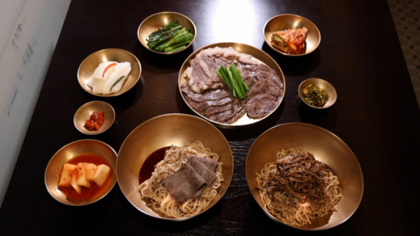 ▲'동네 한 바퀴' 서울 압구정동, 신사동(사진제공=KBS 1TV)