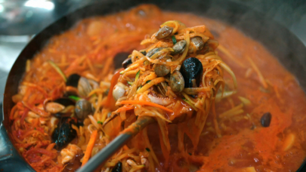 ▲'짜장면 랩소디 2부. 짜장이냐, 짬뽕이냐'(사진제공=KBS 1TV)