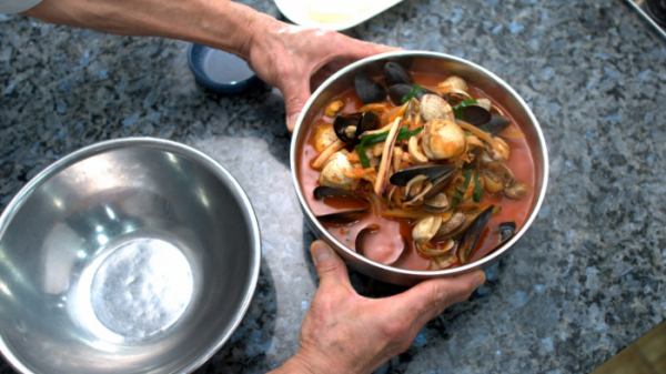 ▲'짜장면 랩소디 2부. 짜장이냐, 짬뽕이냐'(사진제공=KBS 1TV)