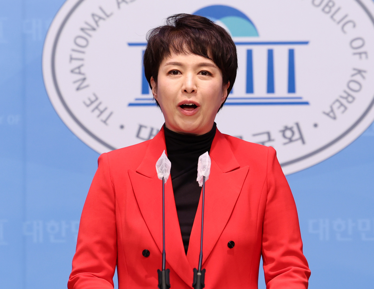 ▲김은혜 전 대통령실 홍보수석이 지난달 21일 오후 서울 여의도 국회 소통관에서 제22대 국회의원 선거 분당을 출마 선언 기자회견을 하고 있다. (뉴시스)