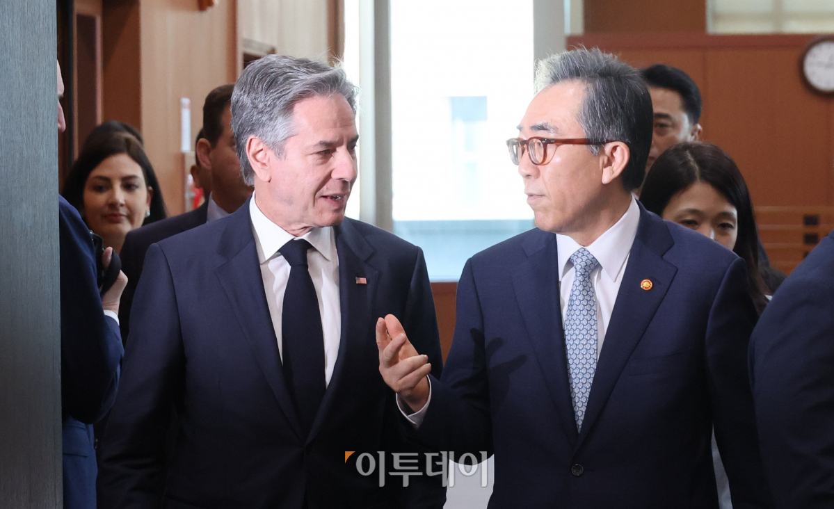 ▲조태열(오른쪽) 외교부 장관과 토니 블링컨 미 국무부 장관이 18일 서울 종로구 외교부 청사에서 열린 한-미 외교장관 오찬회담에 참석하고 있다. 조현호 기자 hyunho@