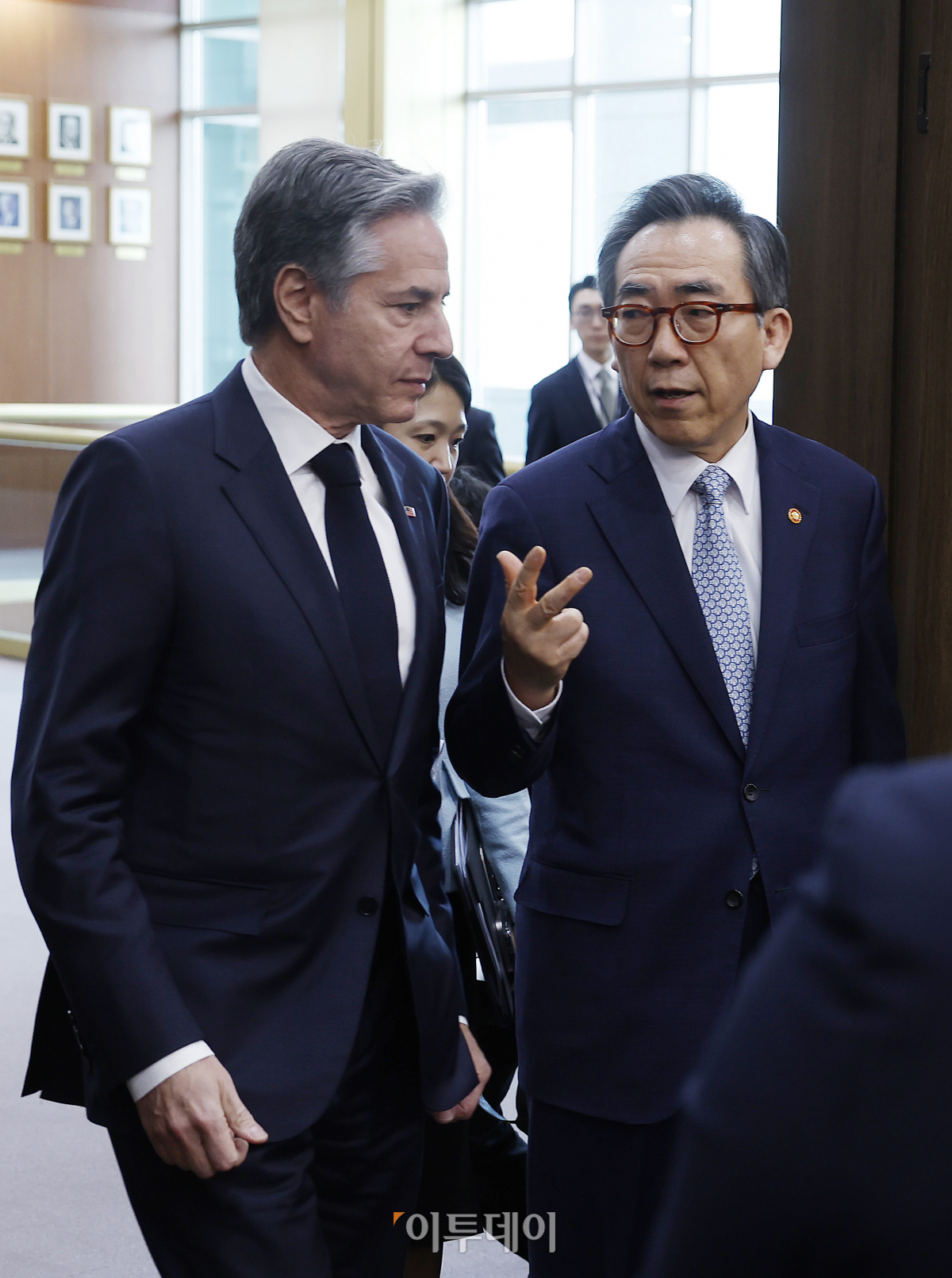 ▲조태열(오른쪽) 외교부 장관과 토니 블링컨 미 국무부 장관이 18일 서울 종로구 외교부 청사에서 열린 한-미 외교장관 오찬회담에 참석하고 있다. 조현호 기자 hyunho@