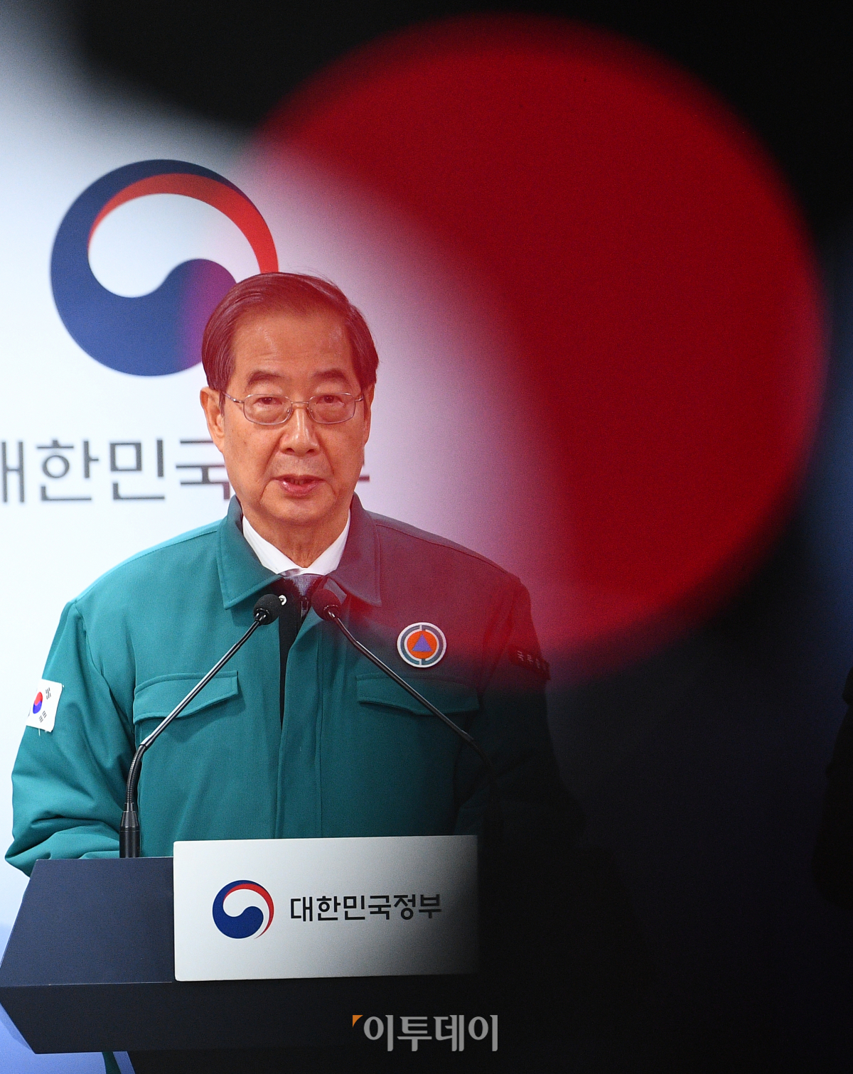 ▲한덕수 국무총리가 20일 서울 종로구 정부서울청사에서 의료개혁 관련 대국민 담화문을 발표하고 있다. 조현호 기자 hyunho@