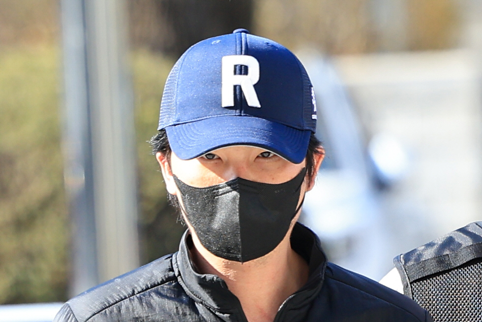 Prosecutors indict Oh Jae-won, a former national baseball player, on suspicion of drug use