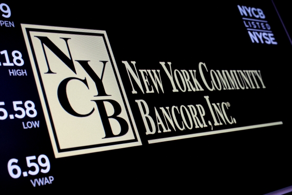 ▲뉴욕증권거래소(NYSE) 화면에 뉴욕커뮤니티뱅코프(NYCB) 거래 정보가 표시돼 있다. 뉴욕(미국)/로이터연합뉴스
