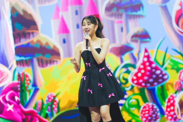 ▲가수 전유진(사진제공=크레아스튜디오)