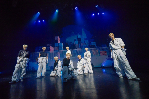 ▲에잇턴 (사진 = MNH엔터테인먼트 제공)