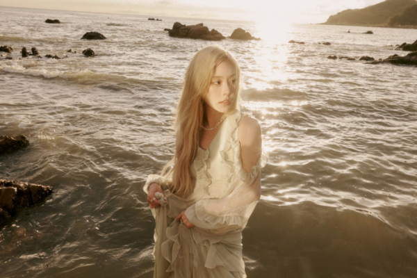 ▲휘인 (사진 = 더라이브레이블 제공)