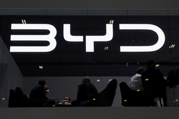 ▲지난 2월 스위스 제네바에서 열린 제네바 모터쇼의 BYD 전시장. (연합뉴스)