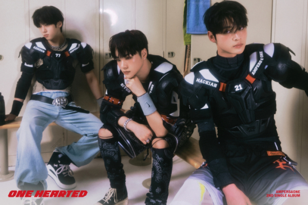 ▲앰퍼샌드원(사진제공=FNC엔터테인먼트)