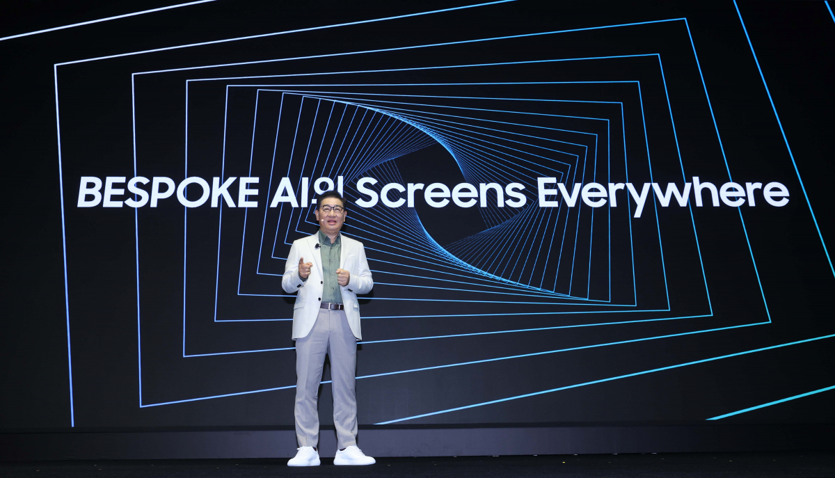 ▲한종희 삼성전자 디바이스경험(DX) 부문장 부회장이 3일 서울 서초구 삼성전자 서초사옥에서 열린 ‘웰컴 투 비스포크 AI’ 미디어데이에서 비스포크 AI에 대해 설명하고 있다. 신태현 기자 holjjak@