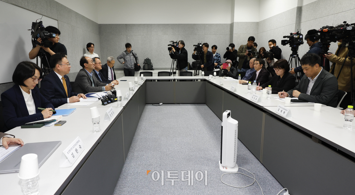 ▲조규홍 보건복지부 장관이 4일 서울 중구 서울시티타워에서 열린 환자단체 간담회에서 모두발언을 하고 있다. 조현호 기자 hyunho@