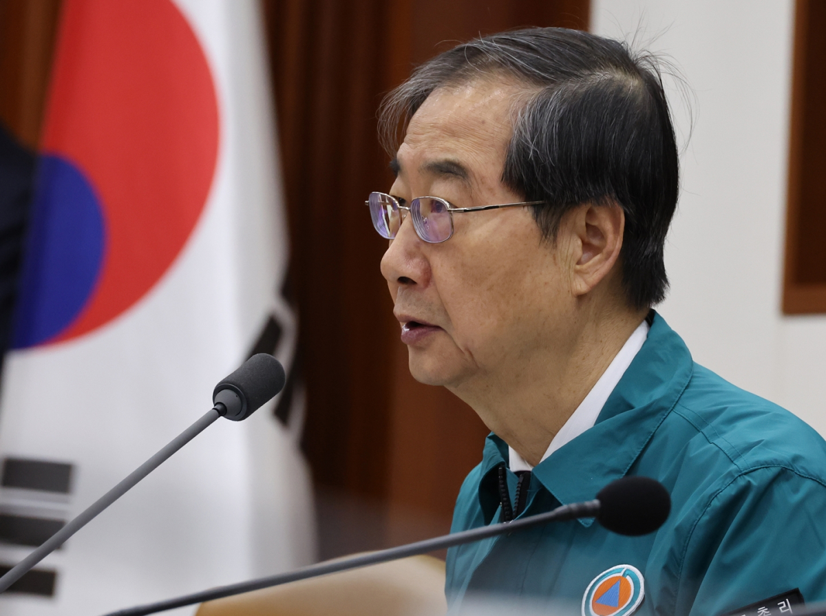 ▲한덕수 국무총리가 5일 오전 서울 종로구 정부서울청사에서 열린 의사집단행동 중앙재난안전대책본부(중대본) 회의에 참석해 발언하고 있다.  (뉴시스)