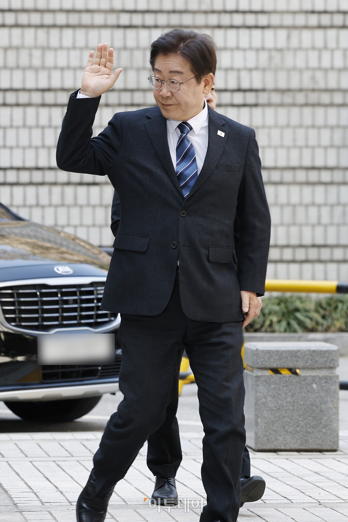 ▲이재명 더불어민주당 대표가 9일 서울 서초구 서울중앙지법에서 열린 대장동 배임 및 성남FC 뇌물 의혹 사건 1심 20차 공판에 출석하고 있다. 조현호 기자 hyunho@