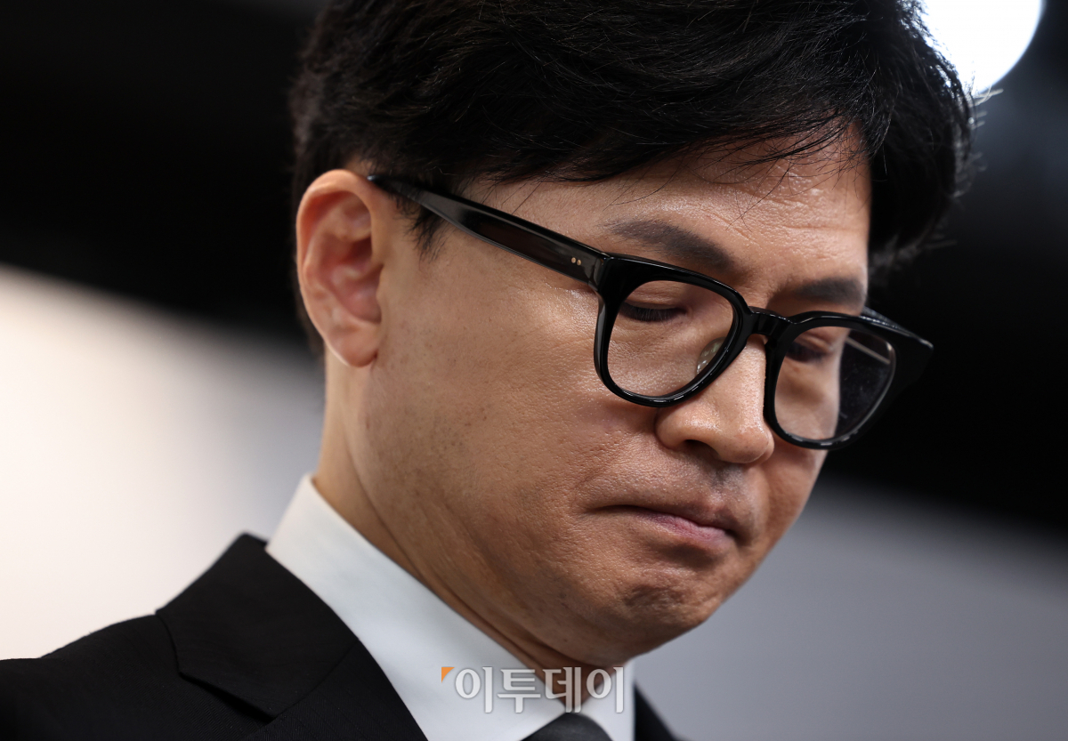 ▲한동훈 국민의힘 비상대책위원장이 11일 서울 영등포구 국민의힘 중앙당사에서 제22대 총선 관련 입장발표를 하고 있다. 조현호 기자 hyunho@