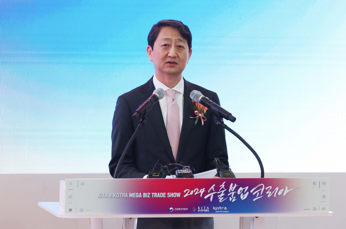 Industry Minister Ahn Deok-geun “Electricity and gas rates need to be normalized, but the price burden… we will find the right time.”
