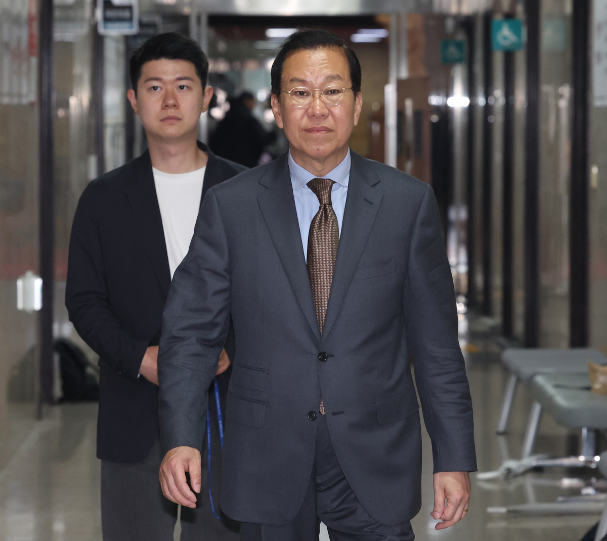 ▲[서울=뉴시스] 조성봉 기자 = 권영세 국민의힘 의원이 15일 서울 여의도 국회에서 열린 4선 이상 국회의원 당선인 간담회에 참석하고 있다. (공동취재) 2024.04.15. photo@newsis.com