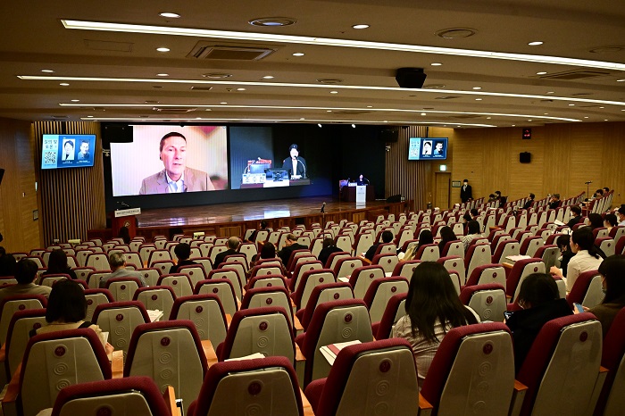 ▲일루마, ‘제29차 대한주산의학회’에서 모유의 생리활성물질과 영유아의 성장 발달에 대한 연구 결과 발표