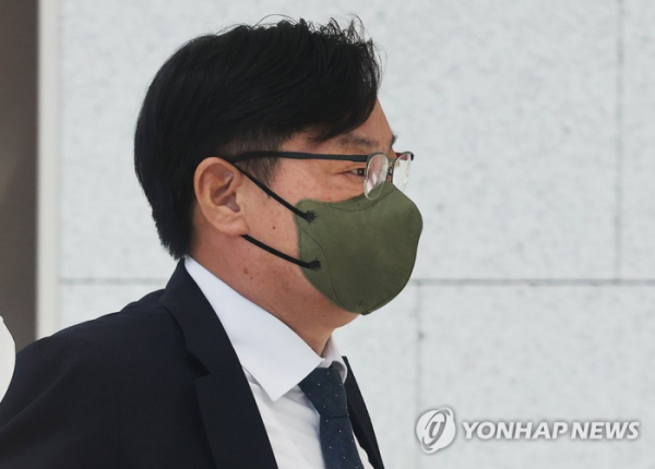 ▲구속 전 피의자심문 당시 법정 출석하는 이화영 전 부지사 (연합뉴스)