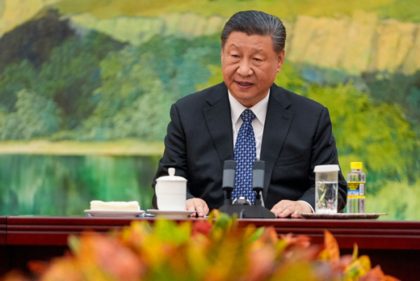 ▲시진핑 중국 국가주석이 26일 토니 블링컨 미국 국무장관과 회담하고 있다. 베이징/AFP연합뉴스