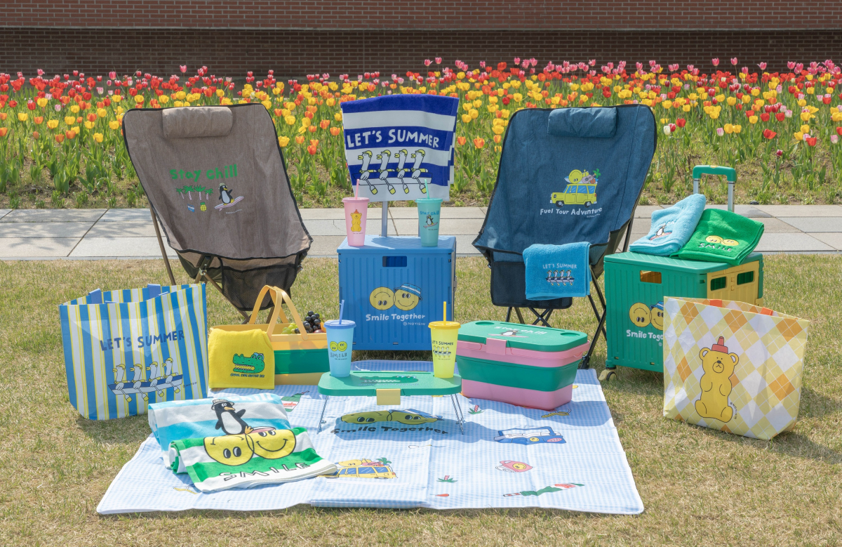 ▲이마트가 노이신 작가와 협업한 캠핑용품 (사진제공=이마트)