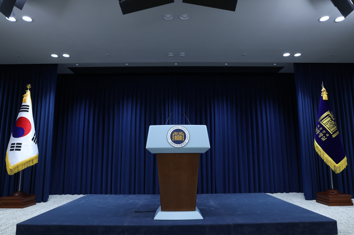 ▲윤석열 대통령은 오는 9일 서울 용산 대통령실 청사에서 취임 2주년 기자회견을 연다고 대통령실이 6일 밝혔다. 사진은 기자회견 장소인 대통령실 청사 브리핑룸. (연합뉴스)