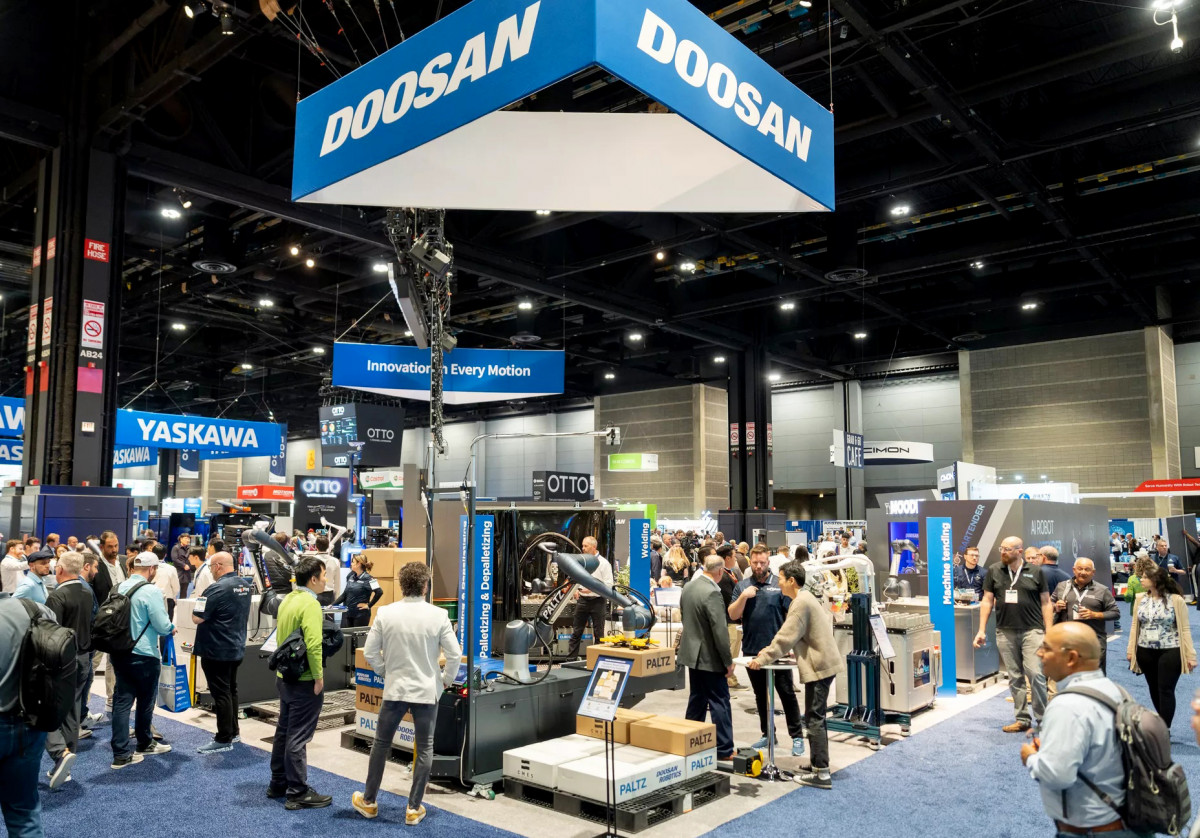 ▲미국 시카고에서 열리는 ‘오토메이트 2024’에 참가한 두산로보틱스 부스 전경. (사진제공=두산로보틱스)