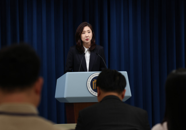 ▲김수경 대통령실 대변인이 12일 서울 용산 대통령실 청사에서 현안 브리핑을 하고 있다.  (연합뉴스)