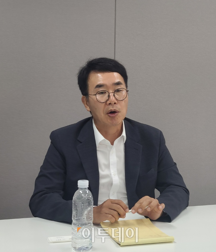 ▲진양곤 HLB 회장이 17일 오후 서울 강남구 HLB 서울사무소에서 열린 기자간담회를 진행하고 있다. (유혜은 기자 euna@)