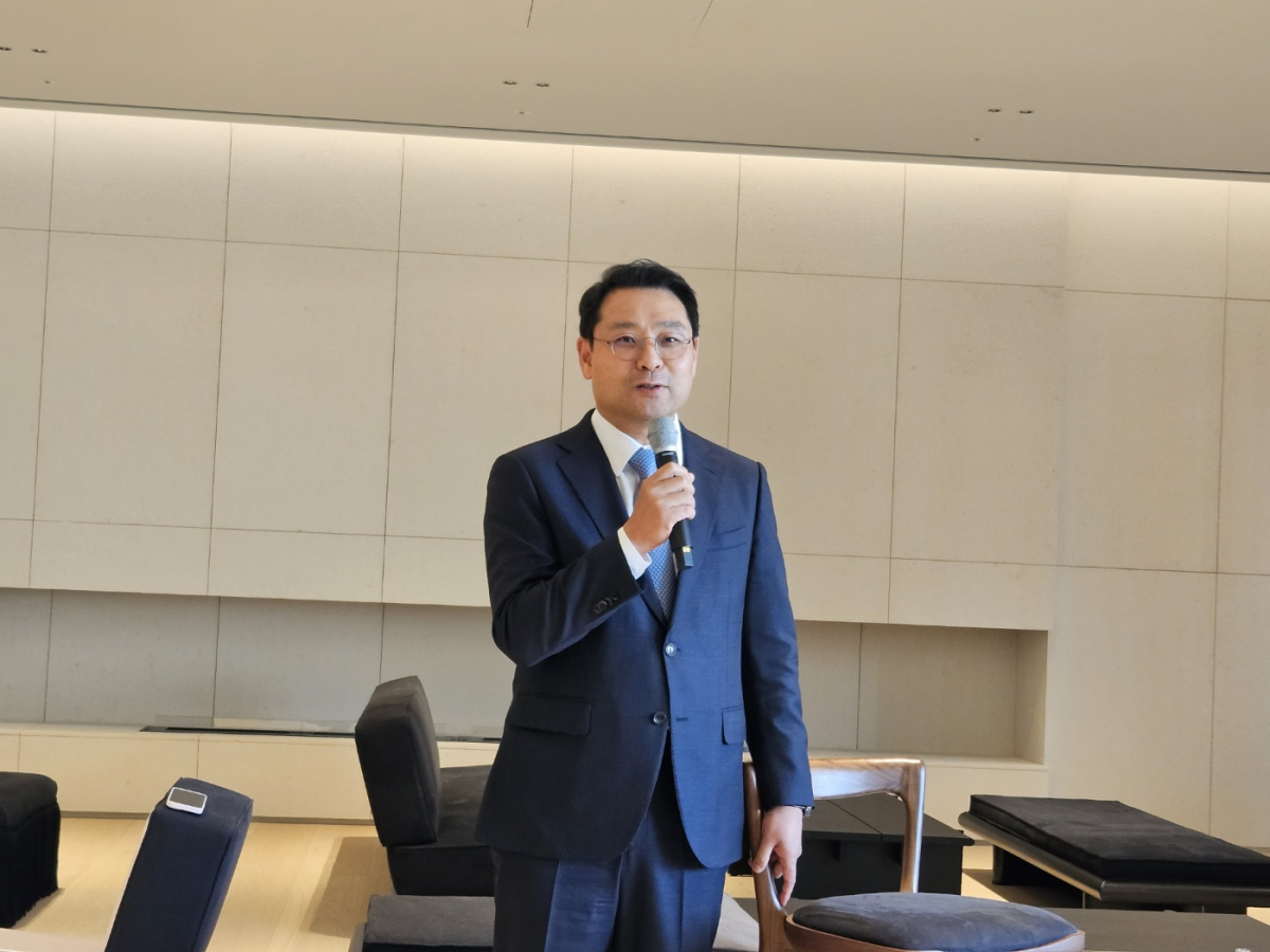 ▲김민수 해비치호텔앤드리조트 대표이사가 20일 제주 서귀포시 표선면 ‘해비치리조트 제주’ 재개관을 기념해 열린 기자간담회에서 발언하고 있다. (문현호 기자 m2h@)