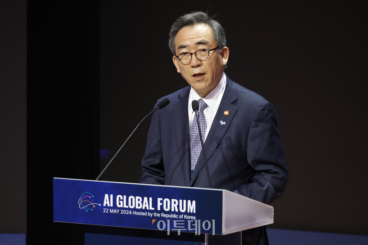 ▲조태열 외교부 장관이 22일 서울 성북구 한국과학기술연구원(KIST)에서 열린 AI 글로벌 포럼 개회식에서 개회사를 하고 있다. 조현호 기자 hyunho@