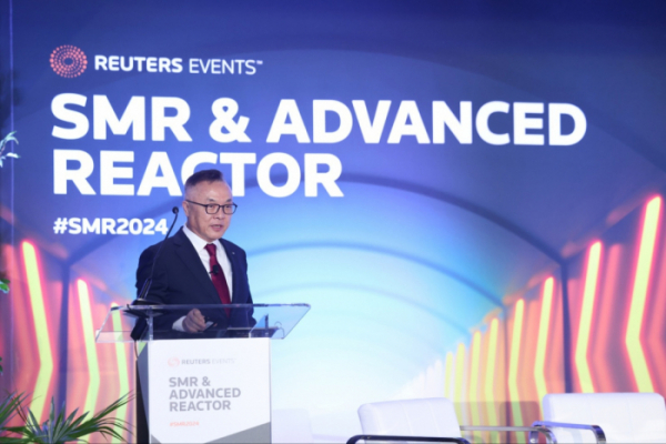 ▲황주호 한국수력원자력 사장이 1일(현지시간) 미국 애틀랜타에서 열린 'SMR & Advanced Reactor 2024’에 참가해 'SMR, 새롭게 부상하는 해결책' 이라는 주제로 기조연설을 하고 있다. (사진제공=한국수력원자력)