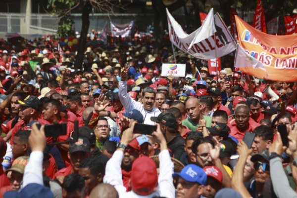 ▲베네수엘라 니콜라스 마두로 대통령이 노동절 연휴를 맞이해 연설을 하고 있다. 카라카스/AP연합뉴스