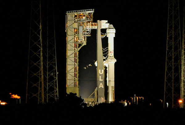 ▲미국 플로리다주 케이프 커내버럴의 우주 발사대에 6일(현지시간) 보잉의 스타라이너 우주선이 발사를 준비하고 있다. 케이프 커내버럴(미국)/로이터연합뉴스