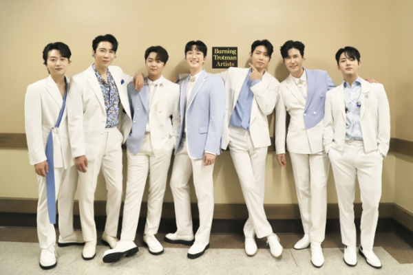 ▲'불타는 트롯맨' TOP7(사진 = 뉴에라프로젝트 제공)