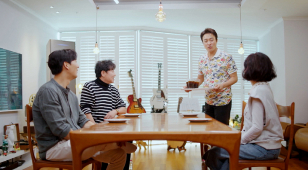 ▲'절친 토큐멘터리 4인용식탁’ 이영하 (사진제공=채널A)