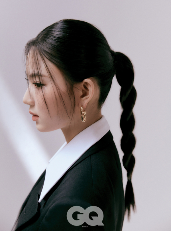 ▲스테이씨 아이사(사진=GQ 코리아 제공)