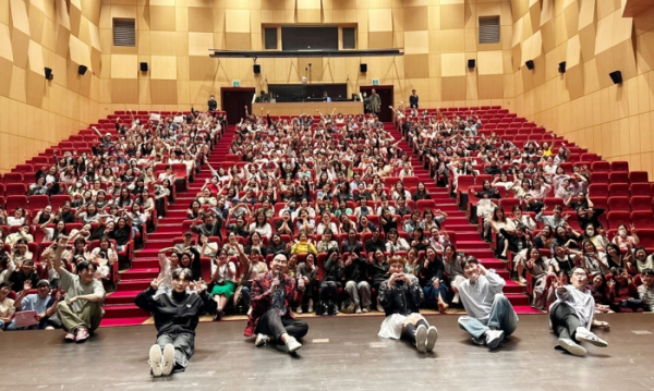 ▲'코미디의 맛' (사진=윤소그룹 제공)