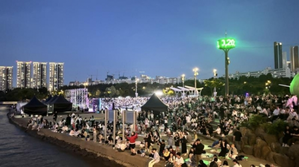 ▲한강 라이징 스타 야간 전경. (자료제공=서울시)