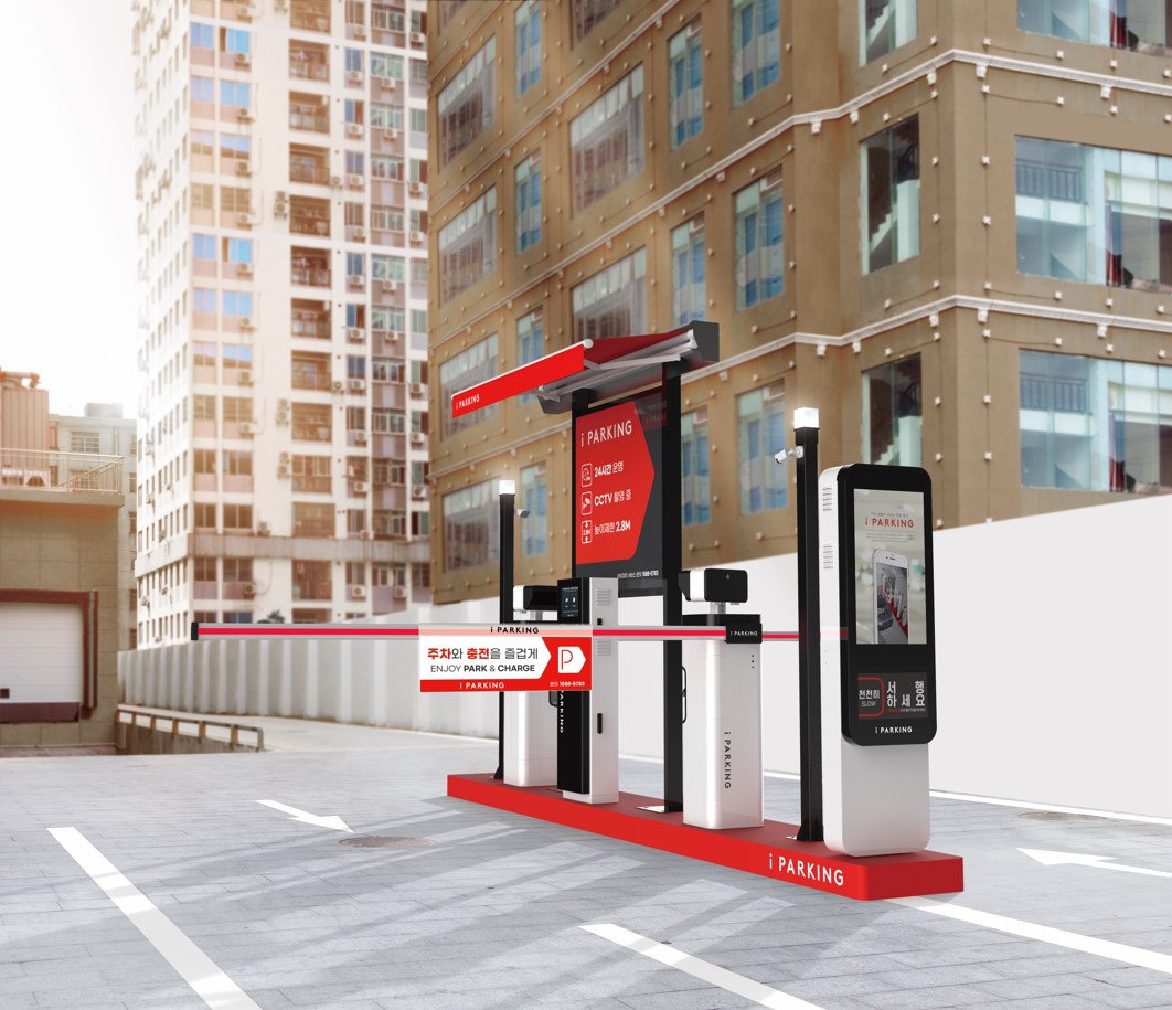 ▲NHN은 파킹클라우드와 함께 클라우드 기반의 차세대 주차관리 시스템 ‘365 클라우드’ 주차 시스템을 출시했다. (사진제공=NHN)