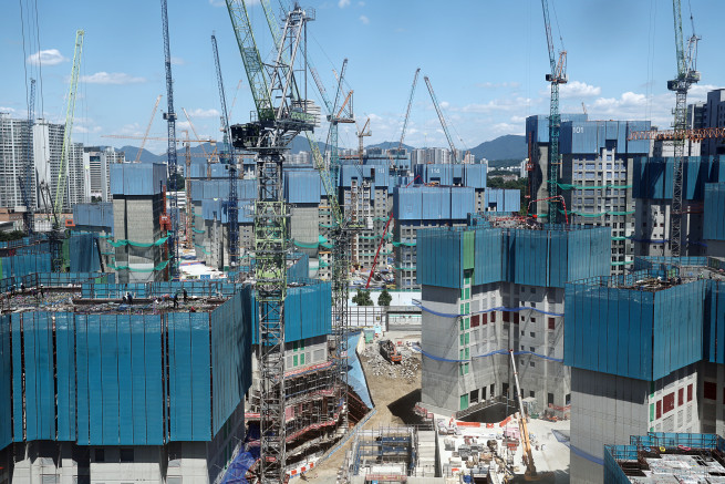 ▲서울의 한 아파트 재건축 현장.  (연합뉴스)