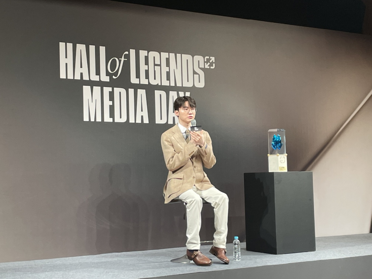 ▲6일 서울 신라호텔에서 열린 '전설의 전당(Hall of Legends)' 헌액 기념 행사에서 질문에 답하고 있는 '페이커' 이상혁 선수. (이민재 기자 2mj@)