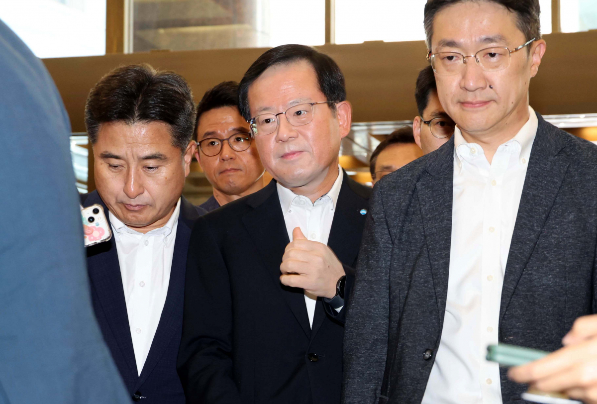 ▲조병규 우리은행장이 19일 서울 중구 은행회관에서 열린 ‘금융감독원장-은행장 간담회’에 참석하고 있다. 신태현 기자 holjjak@