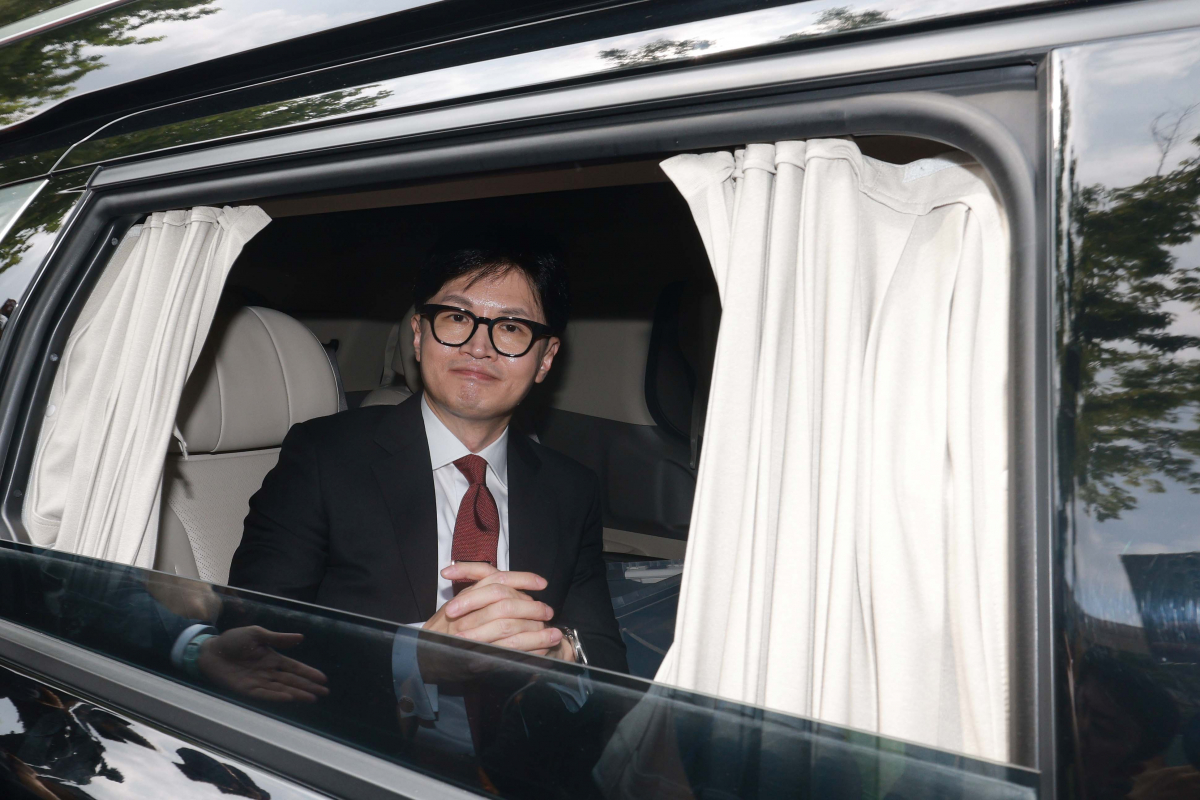 ▲한동훈 전 국민의힘 비상대책위원장이 23일 서울 여의도 국회에서 당대표 출마선언을 마친 뒤 소통관을 나서고 있다. 신태현 기자 holjjak@