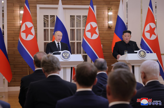 ▲지난 19일 북한과 러시아는 쌍방 사이 '포괄적이며 전략적인 동반자관계를 수립함에 관해 국가간 조약'이 조인됐다고 조선중앙통신이 20일 보도했다. (연합뉴스)