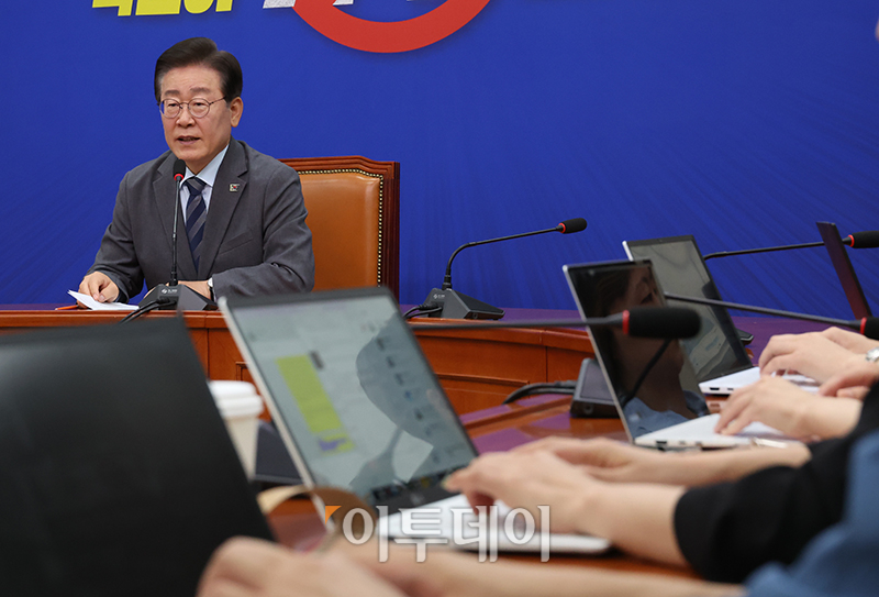 ▲이재명 더불어민주당 대표가 24일 서울 여의도 국회에서 당대표직 사퇴 입장을 밝히고 있다. 고이란 기자 photoeran@