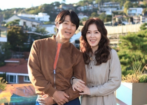 ▲배우 최수종, 하희라 부부(사진제공=웰메이드홀딩스)