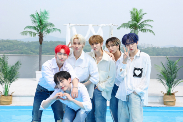 ▲엘라스트 (사진 제공 = 이엔터테인먼트)