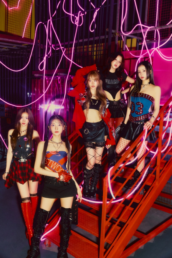 ▲WOOAH(우아)(사진 = THE엔터, SSQ엔터테인먼트 제공)