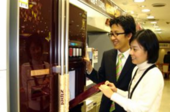 ▲삼성전자가 2006년 출시한 서브 브랜드 '지펠'의 양문형 냉장고 (사진제공-삼성전자 뉴스룸)